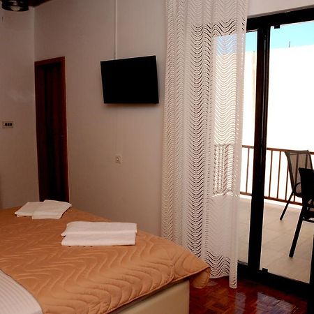 Guest House Smajlaga Улцинь Екстер'єр фото