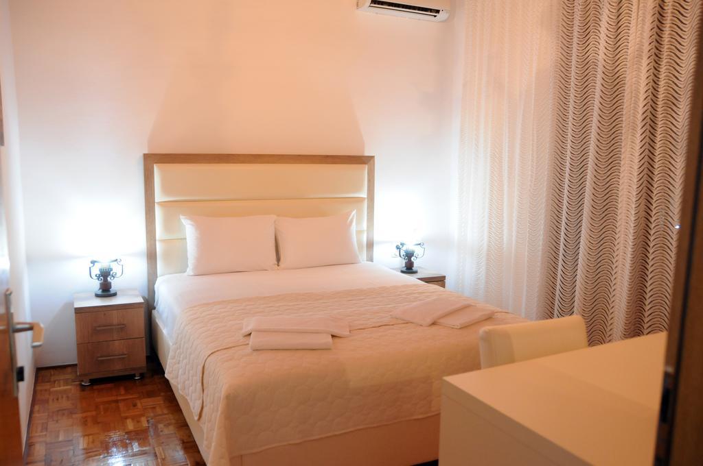 Guest House Smajlaga Улцинь Екстер'єр фото