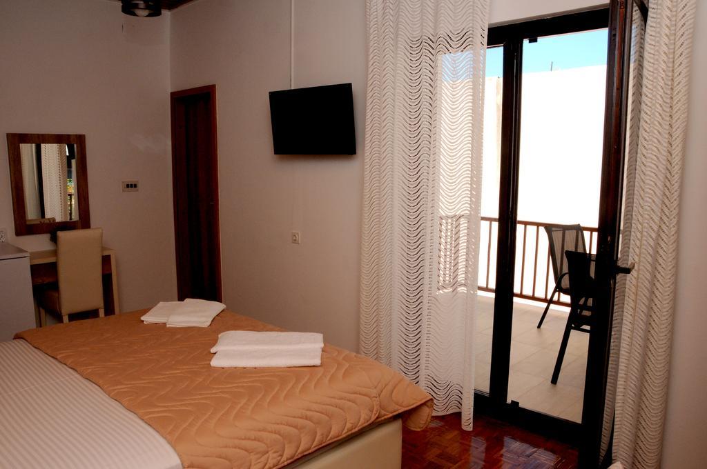 Guest House Smajlaga Улцинь Екстер'єр фото