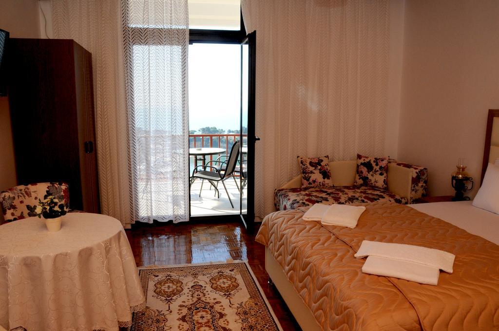 Guest House Smajlaga Улцинь Екстер'єр фото